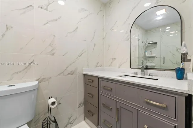 $260,000 | 475 Northwest 210th Street, Unit 201, Miami Gardens, FL 33169