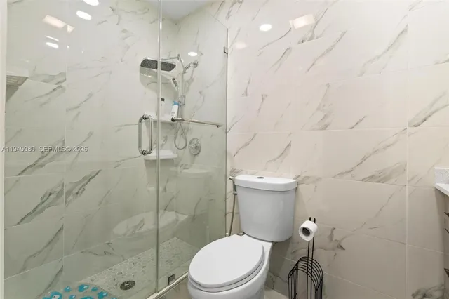 $260,000 | 475 Northwest 210th Street, Unit 201, Miami Gardens, FL 33169