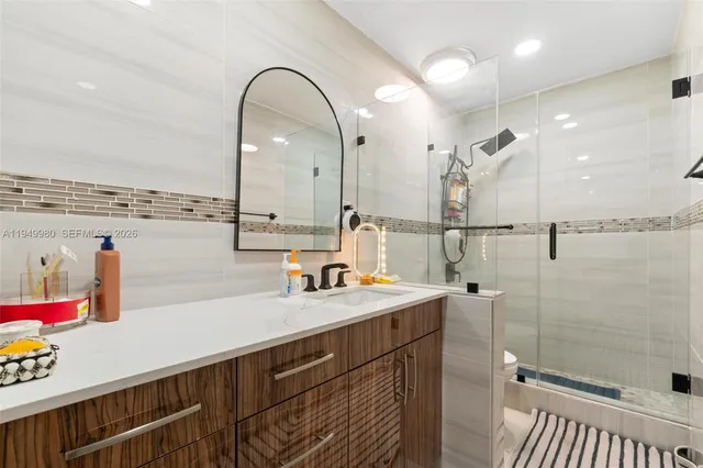 $260,000 | 475 Northwest 210th Street, Unit 201, Miami Gardens, FL 33169