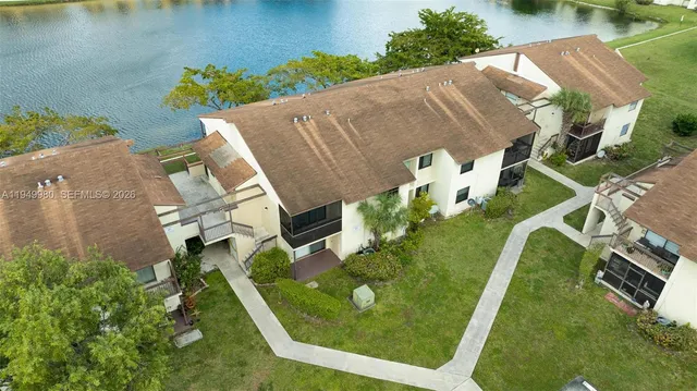 $260,000 | 475 Northwest 210th Street, Unit 201, Miami Gardens, FL 33169