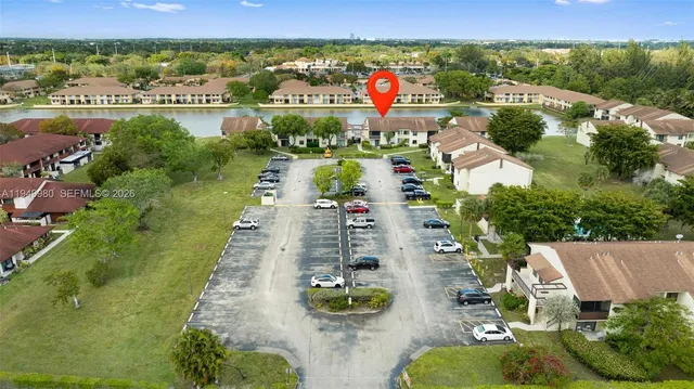 $260,000 | 475 Northwest 210th Street, Unit 201, Miami Gardens, FL 33169