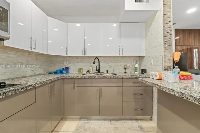 $260,000 | 475 Northwest 210th Street, Unit 201, Miami Gardens, FL 33169