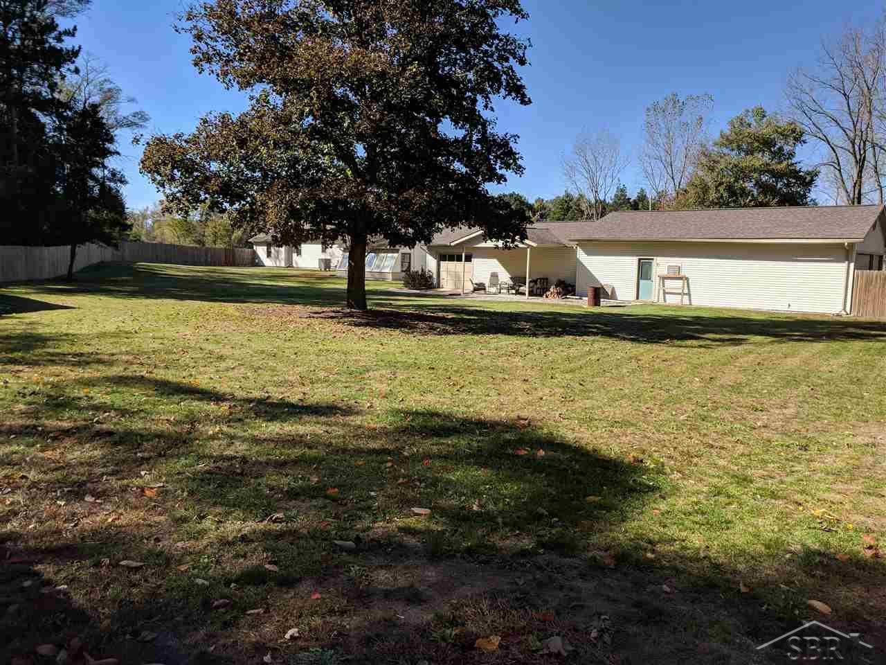 11385 Sarle Road Freeland, MI 48623 - Photo 36 of 44 31363379-35.JPG