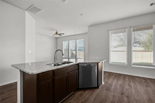 $2,800 | 416 Magnolia Lane, Richwood, TX 77531