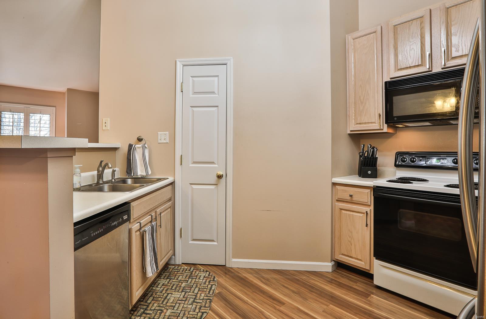1610 Forest Springs Lane, Unit D Ballwin, MO 63021 - Photo 7 of 21