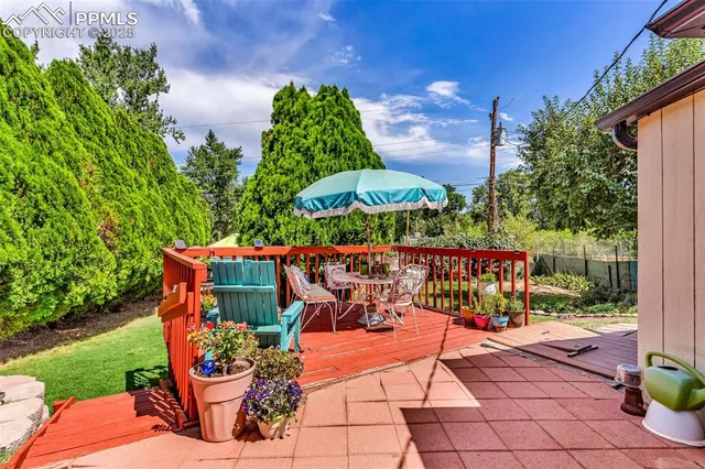 a outdoor view with a sitting space