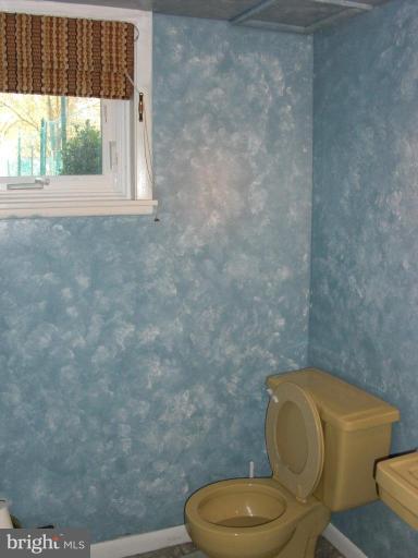 2704 Bel Pre Road Silver Spring, MD 20906 - Photo 13 of 17 Bath #2