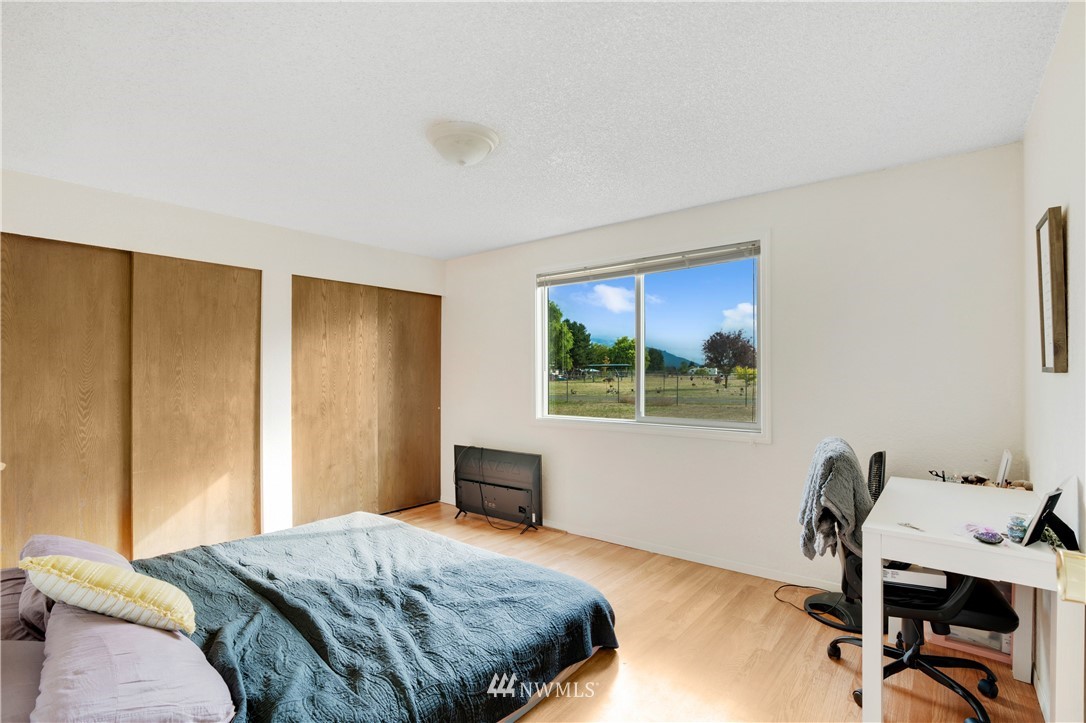 24419 Richards Road Sedro-Woolley, WA 98284 - Photo 12 of 26 Gallery Image 12