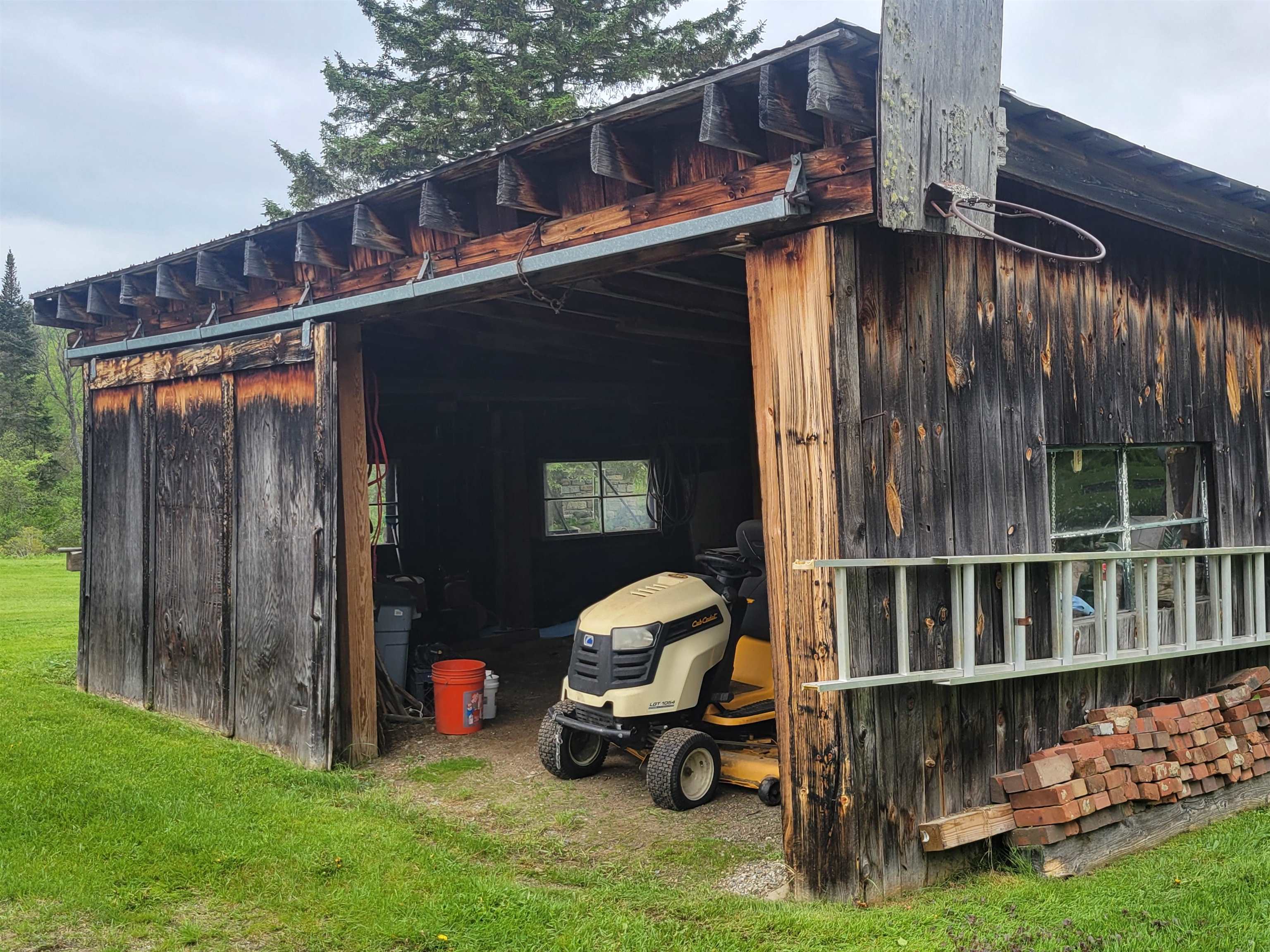 128 Old Rte 110 Dummer, NH 03588 - Photo 36 of 60