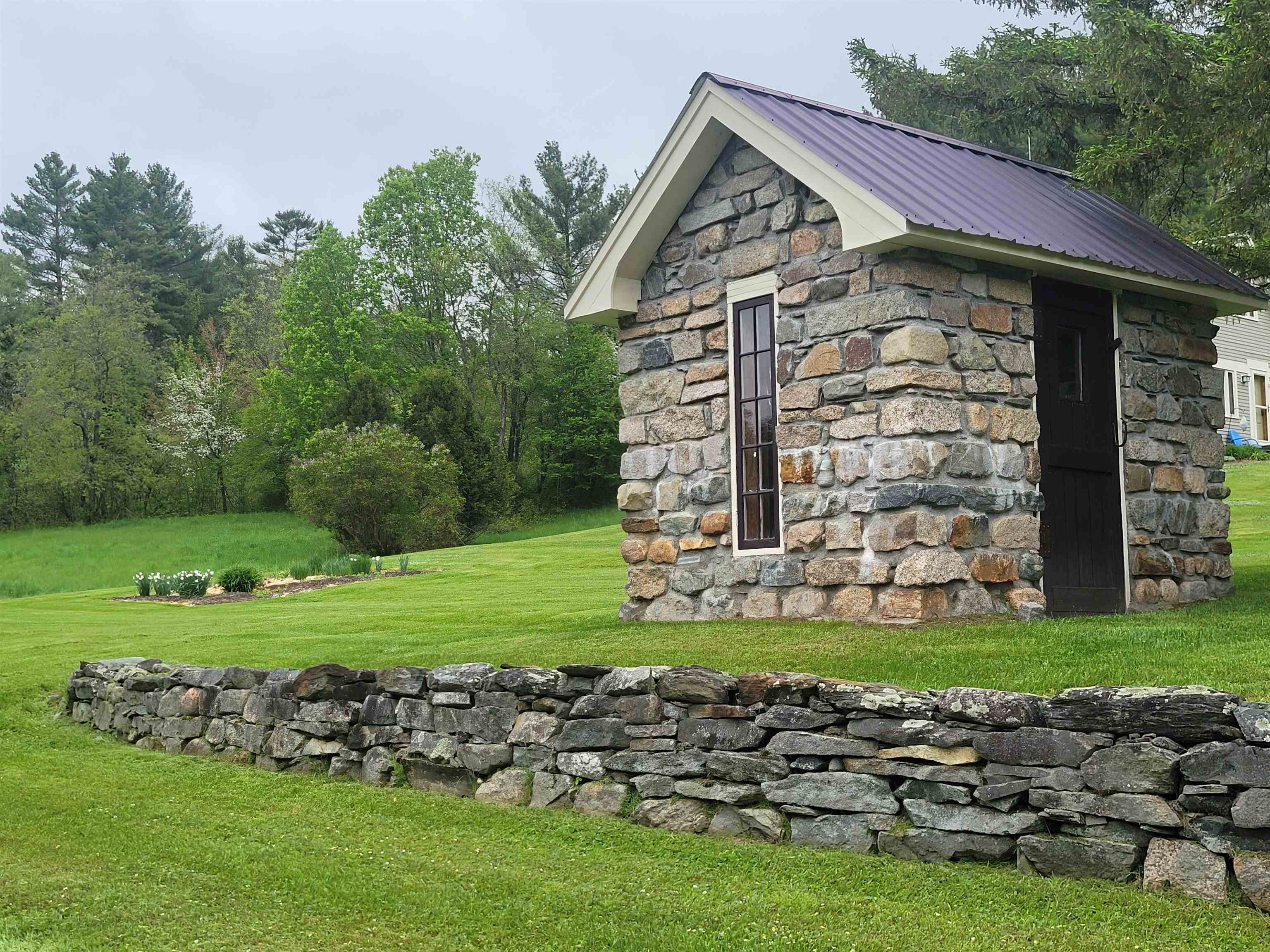 128 Old Rte 110 Dummer, NH 03588 - Photo 39 of 60