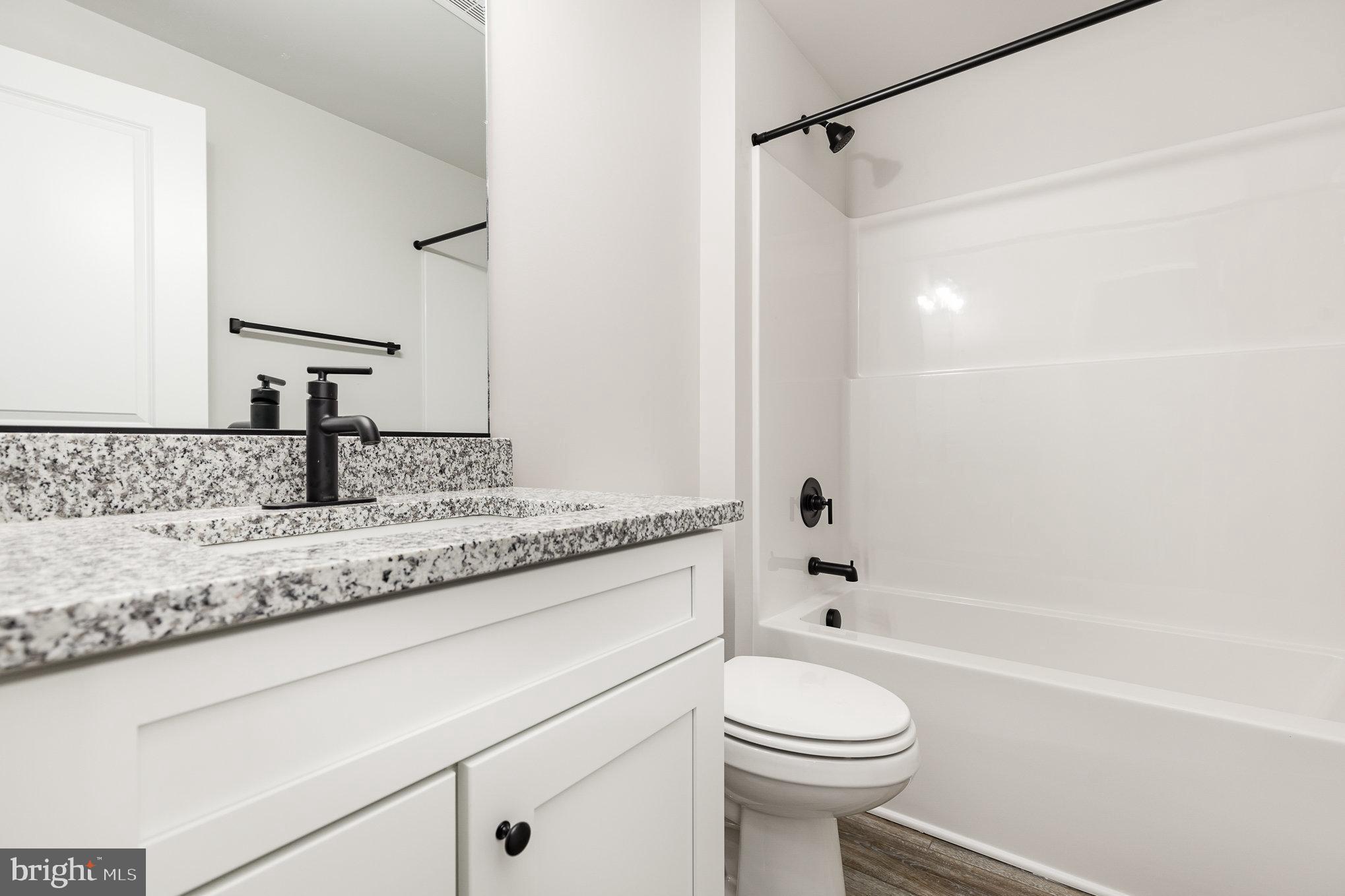 111 Butler Circle Locust Grove, VA 22508 - Photo 27 of 42 Hall bath
