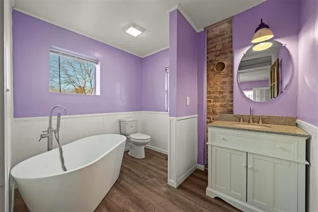 $300,000 | 904 East Kaskaskia Street, Paola, KS 66071