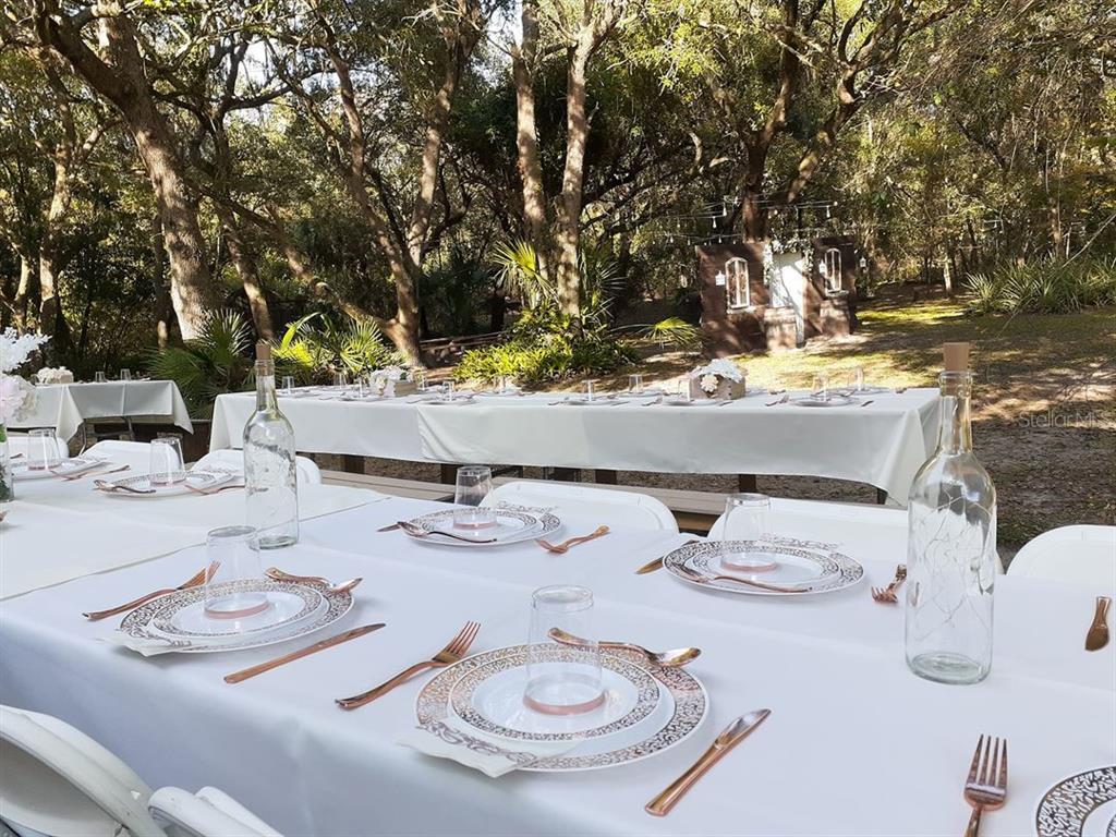 5826 Highway 72 Arcadia, FL 34266 - Photo 12 of 62 a close view of dining table