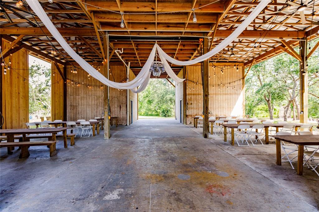 5826 Highway 72 Arcadia, FL 34266 - Photo 49 of 62 a view of a chairs in a patio