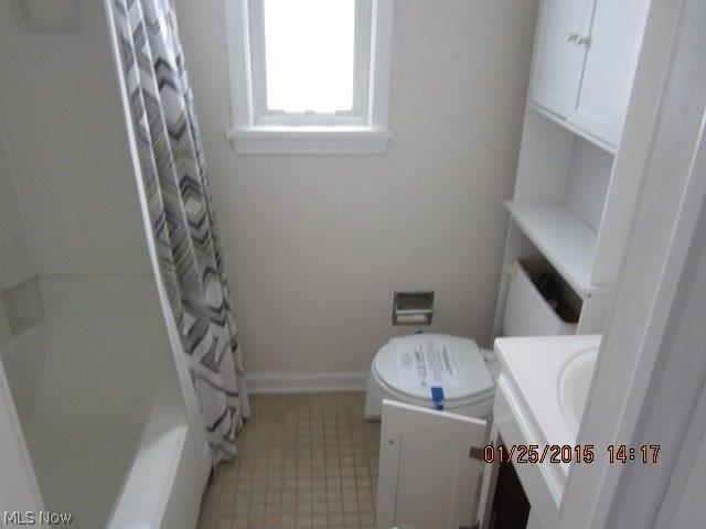 1431 Gordon Road Lyndhurst, OH 44124 - Photo 6 of 10