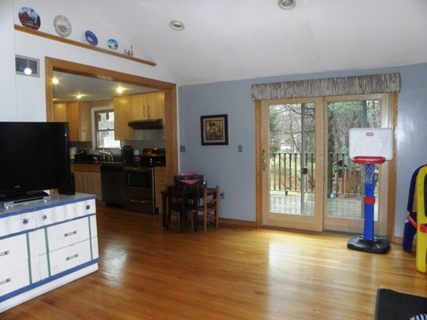 185 Salem Road Dracut, MA 01826 - Photo 7 of 15 Gallery Image 7