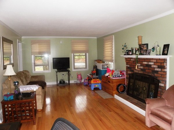 185 Salem Road Dracut, MA 01826 - Photo 8 of 15 Gallery Image 8