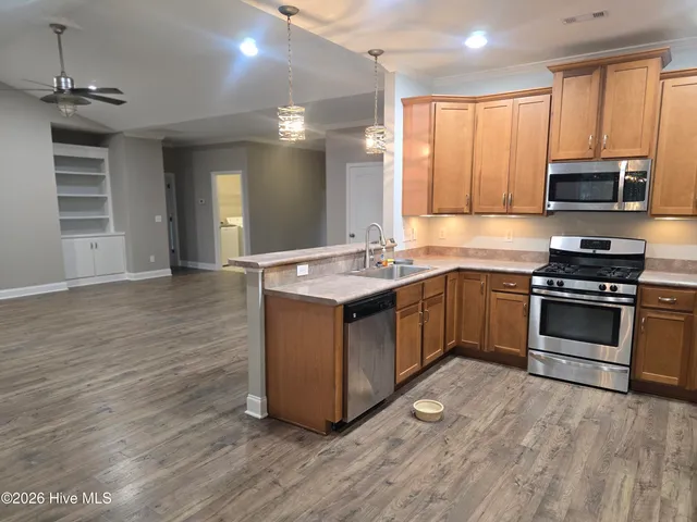 $2,500 | 105 Dogwood Court, Hampstead, NC 28443