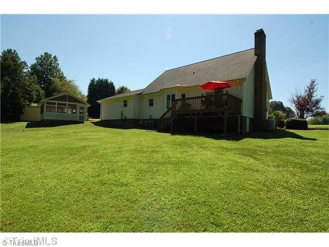 1380 Robbins Road Winston-Salem, NC 27107 - Photo 16 of 16 Exterior Back.