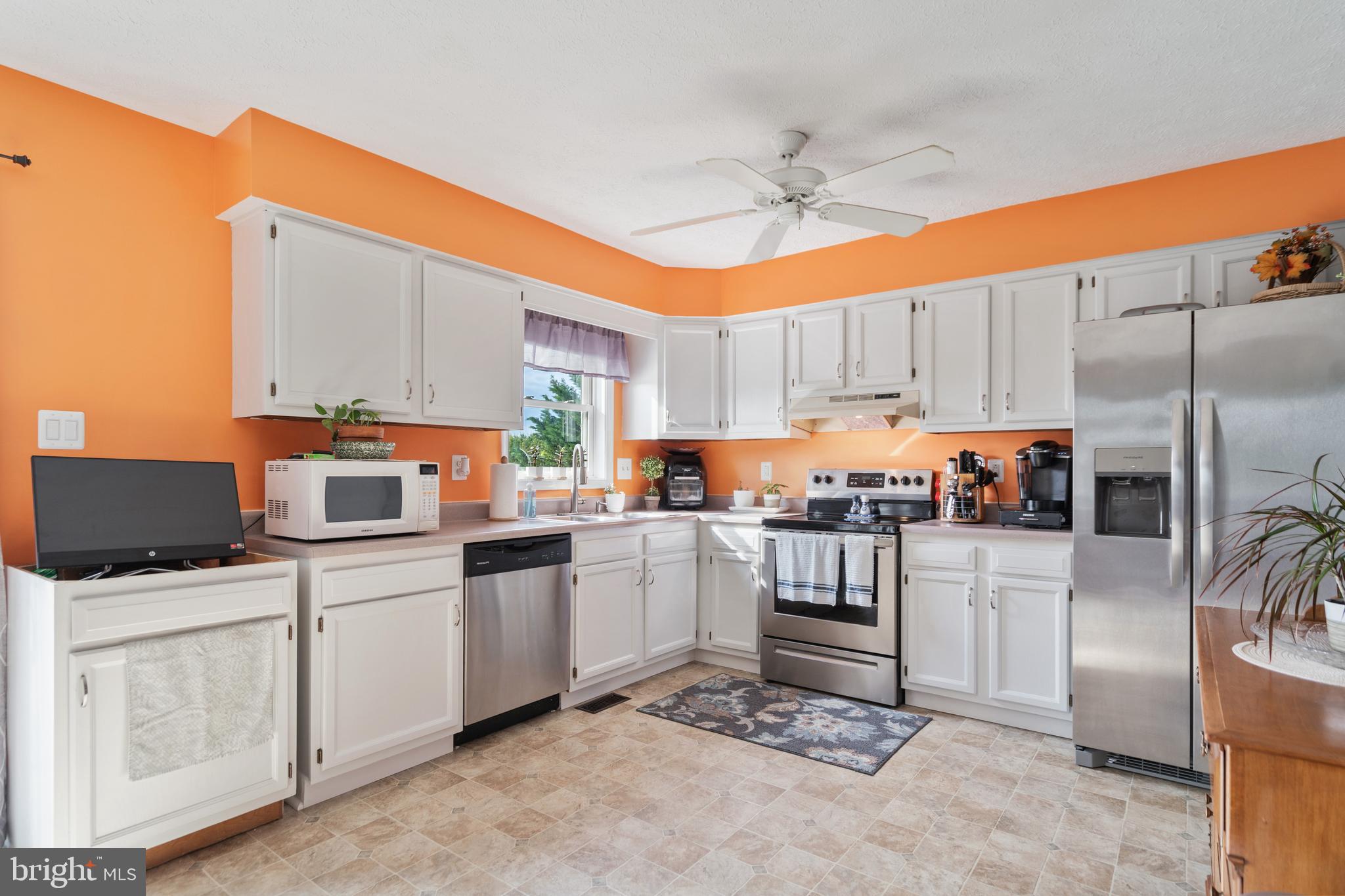 192 Greenleaf Road Strasburg, VA 22657 - Photo 18 of 52 Kitchen