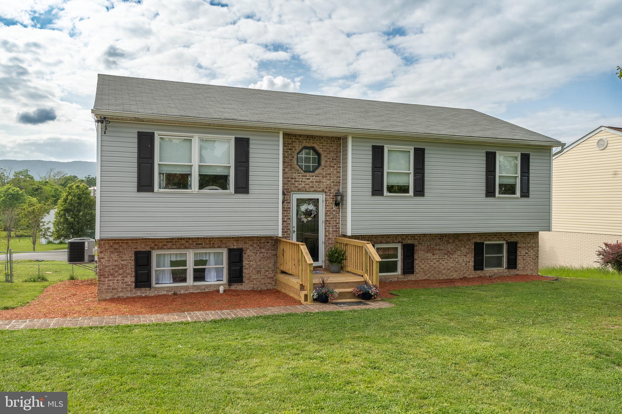 192 Greenleaf Road Strasburg, VA 22657 - Photo 4 of 52 Gallery Image 4