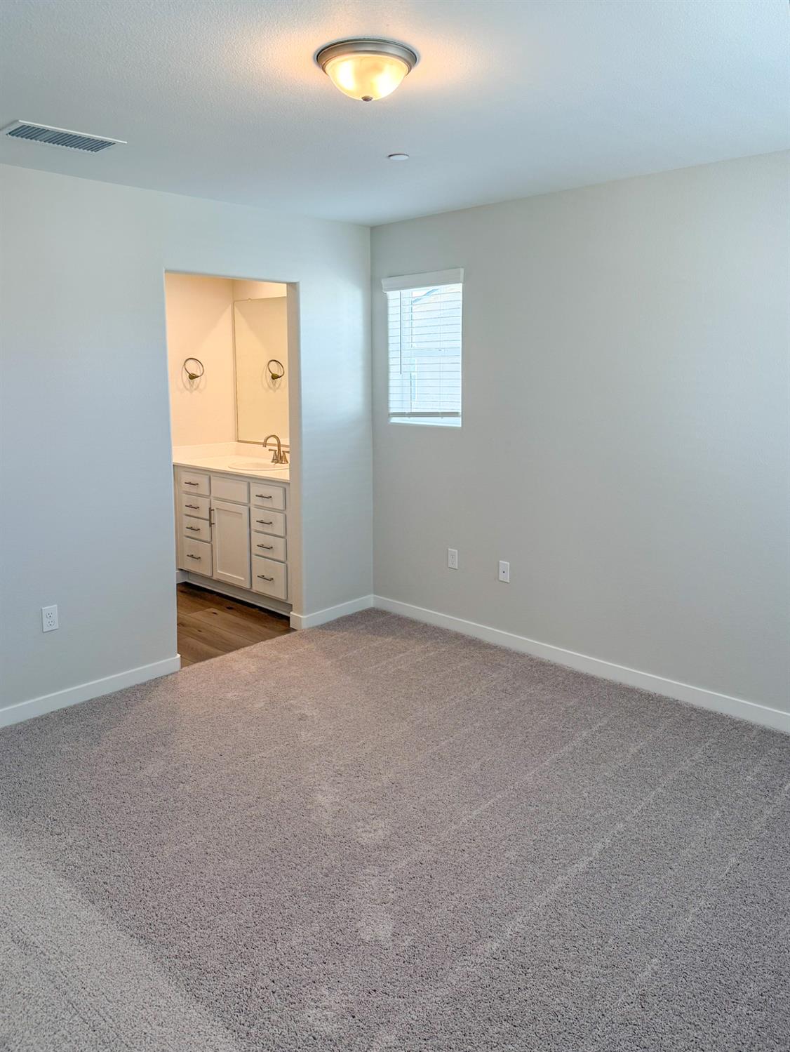 796 Laina Avenue Madera, CA 93636 - Photo 12 of 27