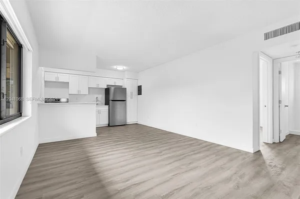 $1,650 | 13210 Memorial Highway, Unit 204, North Miami, FL 33161