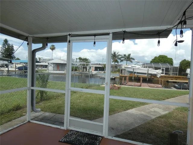 $297,900 | 13404 Susan Drive, Hudson, FL 34667