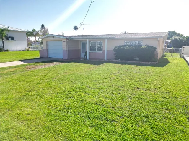 $297,900 | 13404 Susan Drive, Hudson, FL 34667