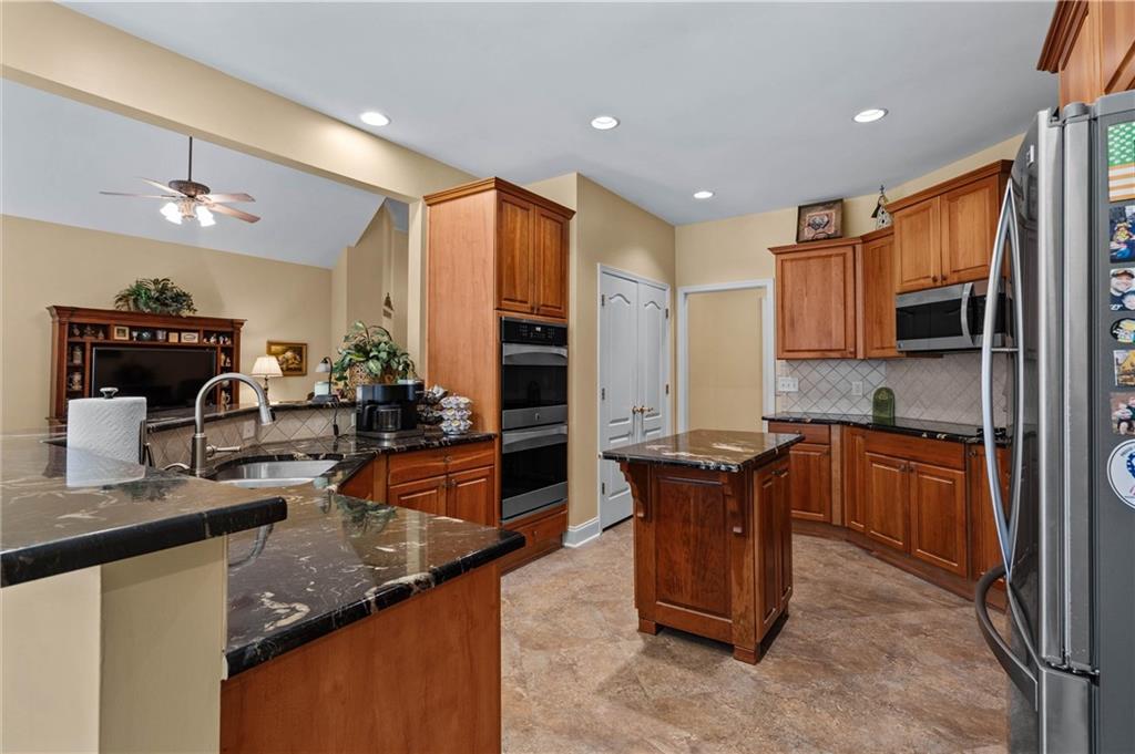 152 Fairway View Crossing Acworth, GA 30101 - Photo 17 of 44
