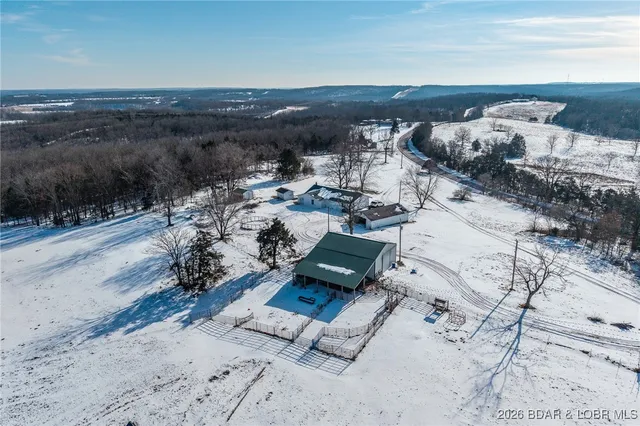 $415,000 | 30017 Jeffries Road, Richland, MO 65556