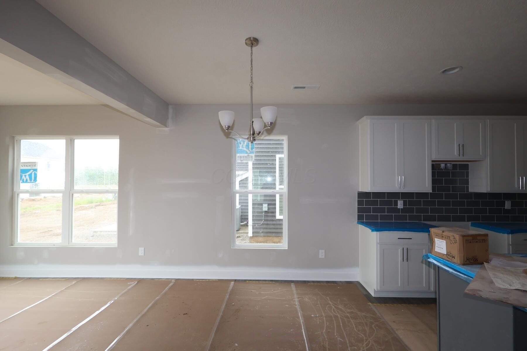 5735 Valleydale Road Powell, OH 43065 - Photo 5 of 18 Dining Area