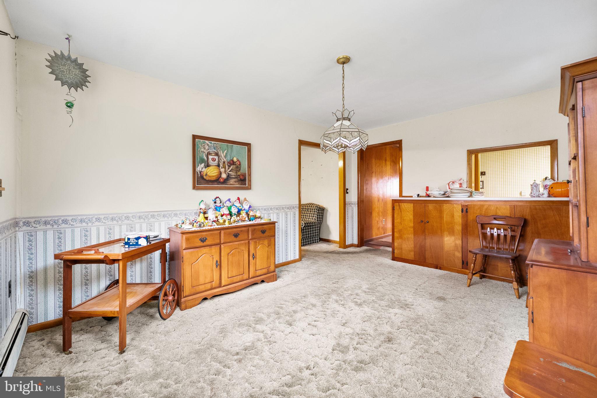 215 Landenberg Road Landenberg, PA 19350 - Photo 11 of 28 Living Room