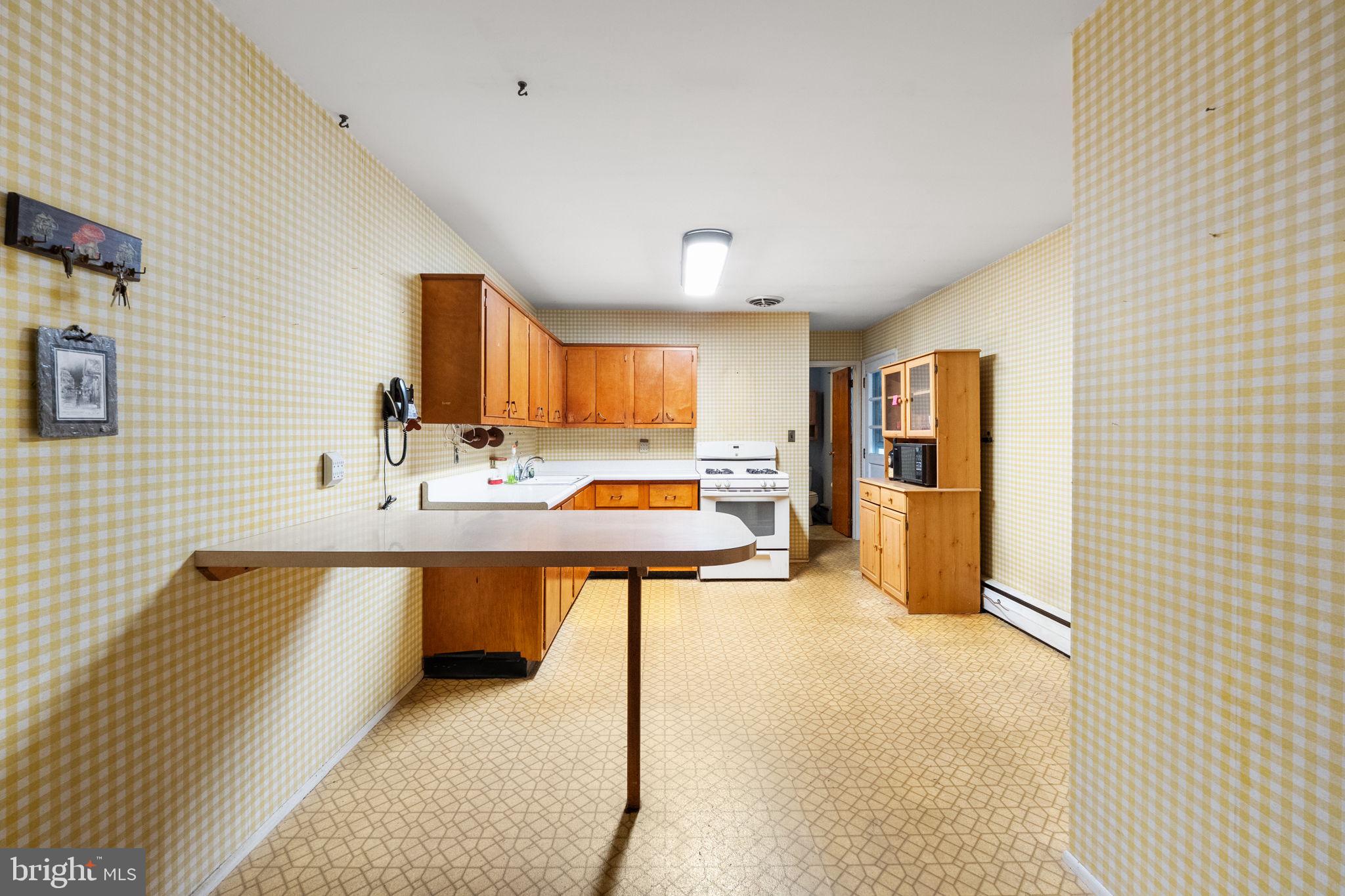 215 Landenberg Road Landenberg, PA 19350 - Photo 4 of 28 Kitchen