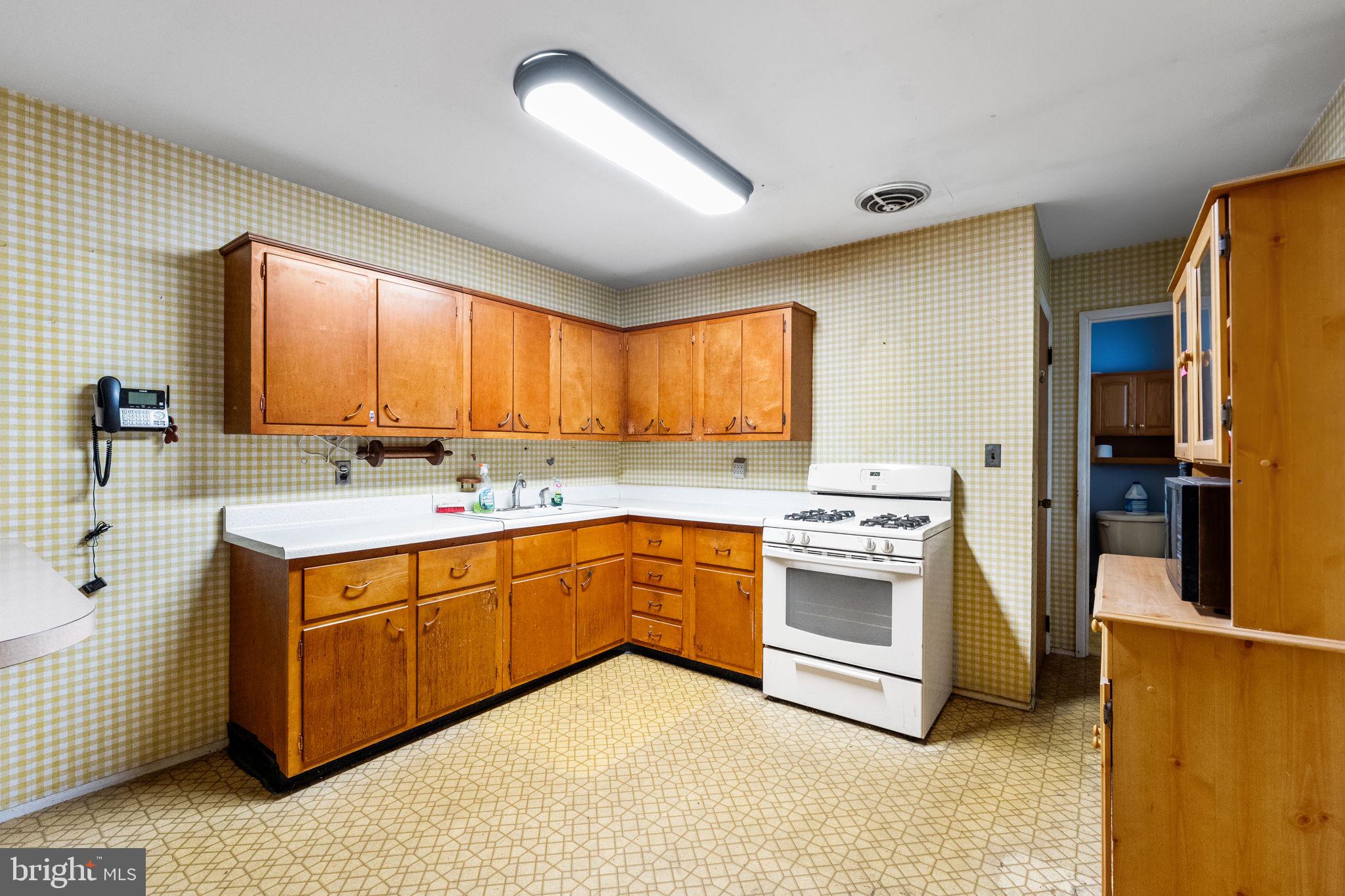 215 Landenberg Road Landenberg, PA 19350 - Photo 6 of 28 Kitchen