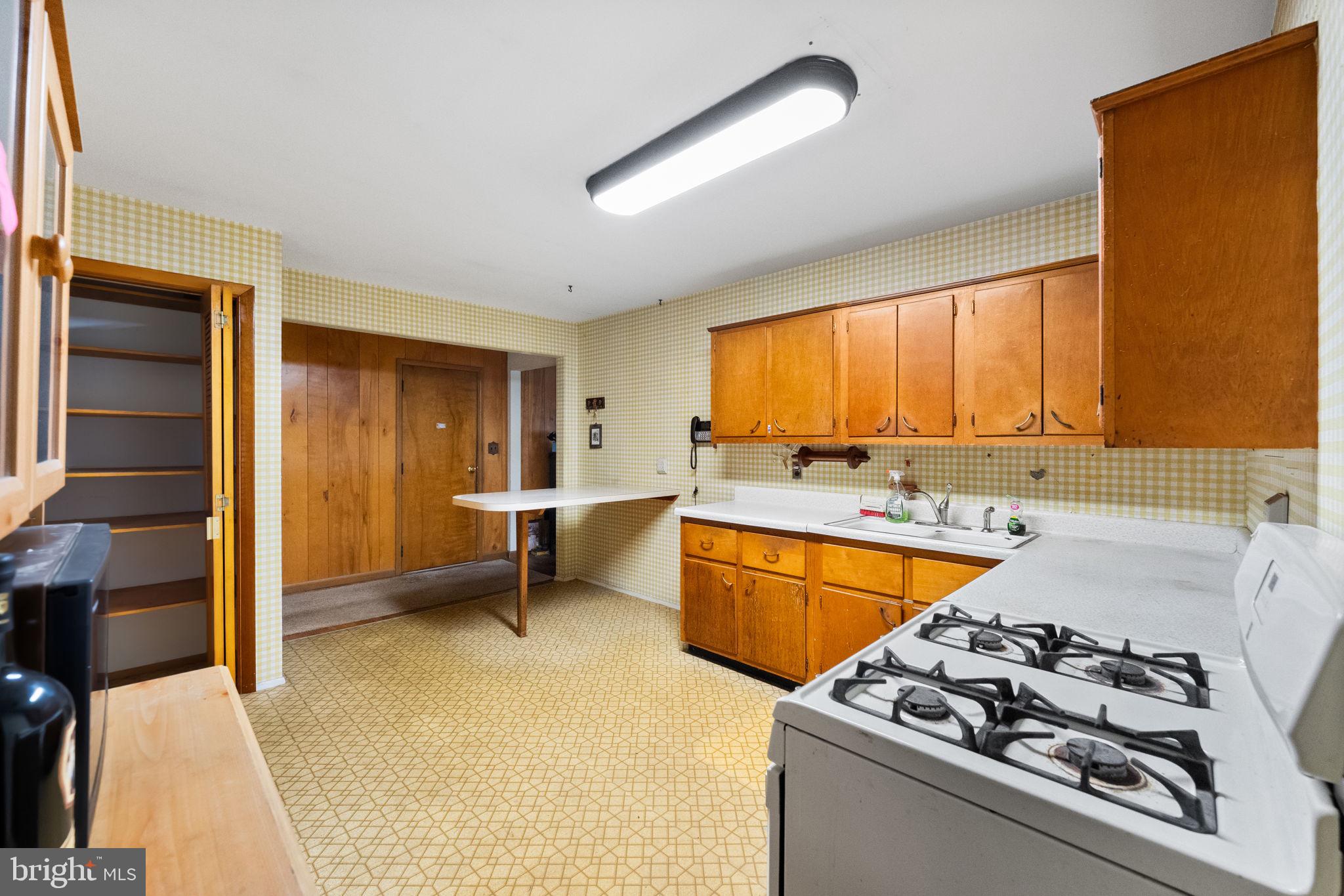 215 Landenberg Road Landenberg, PA 19350 - Photo 8 of 28 Kitchen