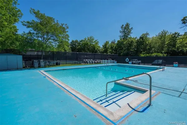 $399,999 | 179-190 Millard Avenue, Unit 190, West Babylon, NY 11704