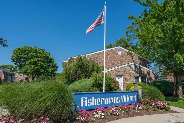 $399,999 | 179-190 Millard Avenue, Unit 190, West Babylon, NY 11704