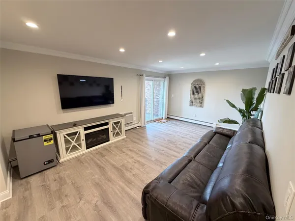 $399,999 | 179-190 Millard Avenue, Unit 190, West Babylon, NY 11704