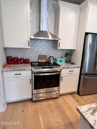 $2,800 | 116 West Avenue, Unit 208, Saratoga Springs, NY 12866