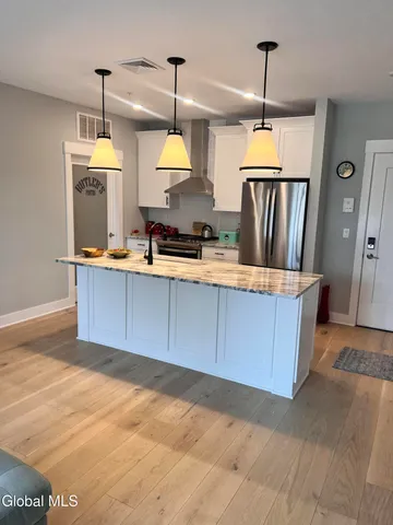 $2,800 | 116 West Avenue, Unit 208, Saratoga Springs, NY 12866