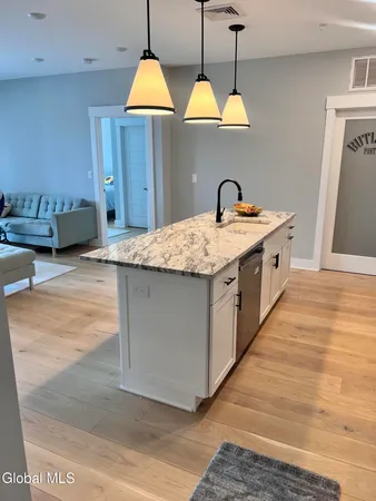 $2,800 | 116 West Avenue, Unit 208, Saratoga Springs, NY 12866