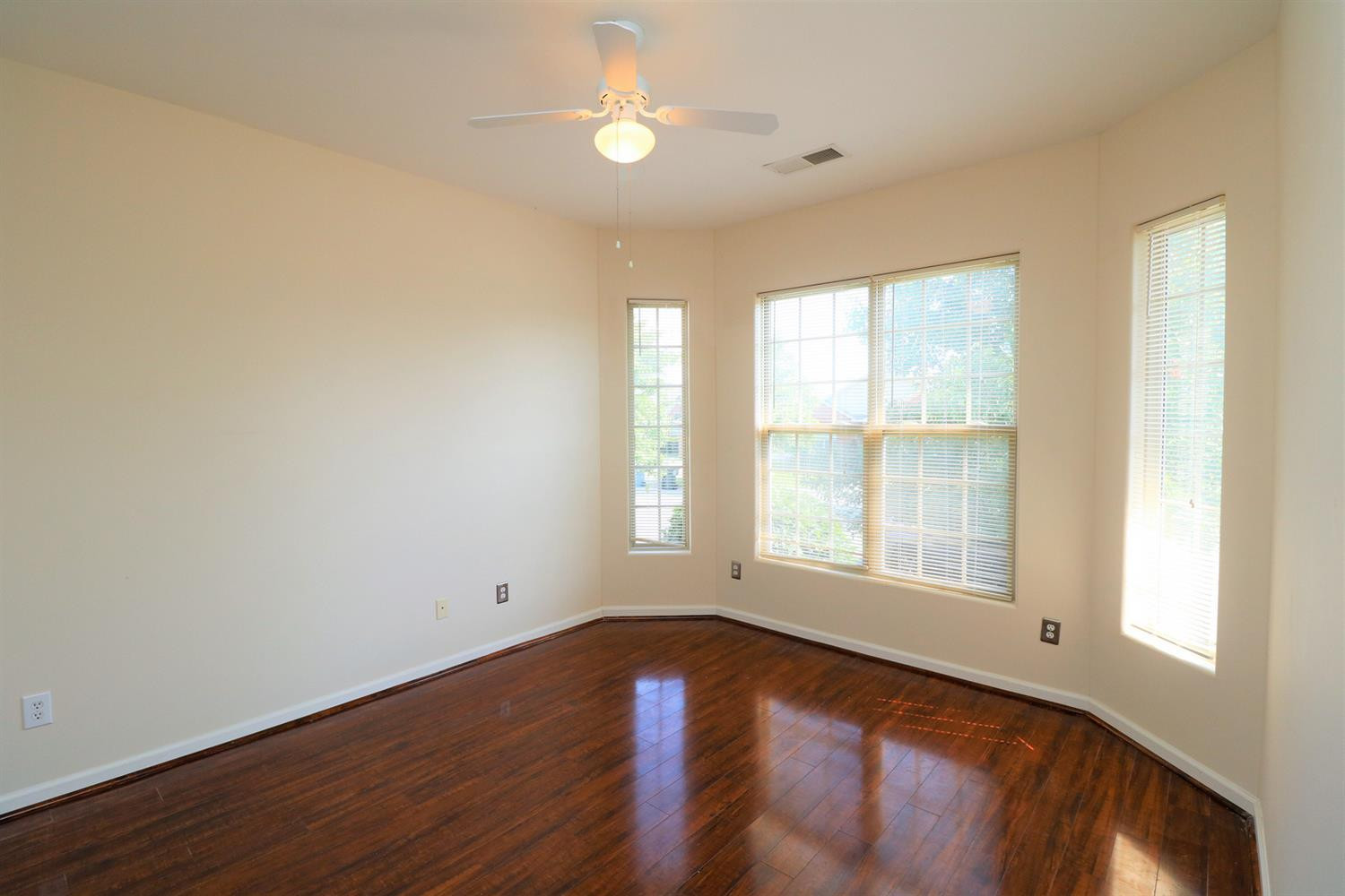 2732 Wigginton Point Lexington, KY 40511 - Photo 2 of 19 Photo 2
