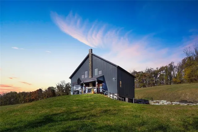 $675,000 | 2460 Chapel Road, Beaver, PA 15009