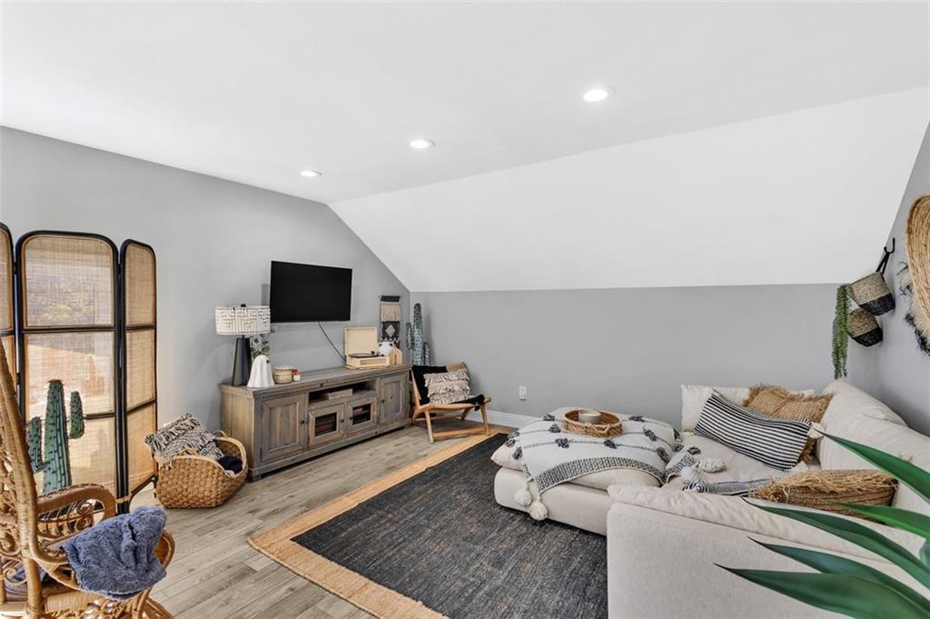 2460 Chapel Road Beaver, PA 15009 - Photo 25 of 45