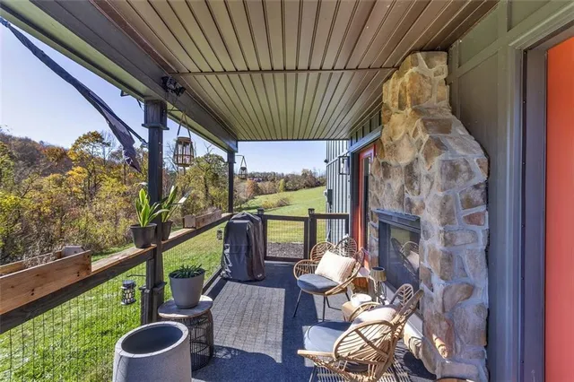 $675,000 | 2460 Chapel Road, Beaver, PA 15009