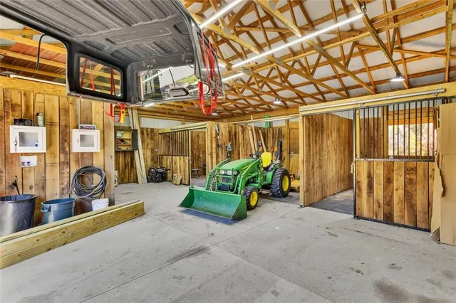 $675,000 | 2460 Chapel Road, Beaver, PA 15009