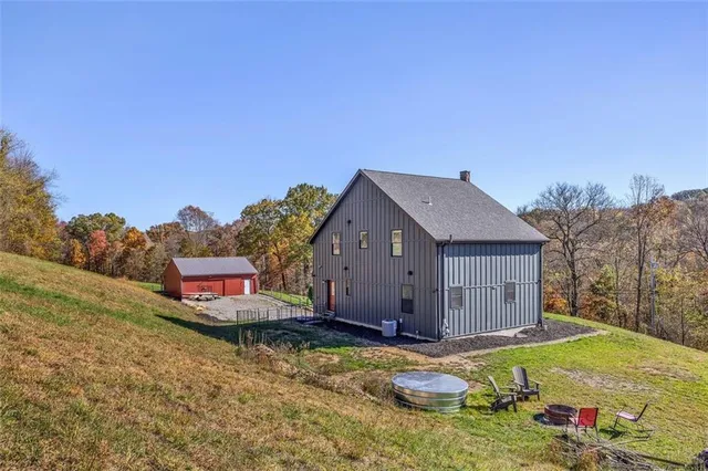 $675,000 | 2460 Chapel Road, Beaver, PA 15009