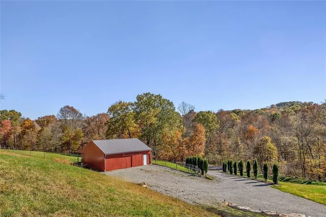 $675,000 | 2460 Chapel Road, Beaver, PA 15009