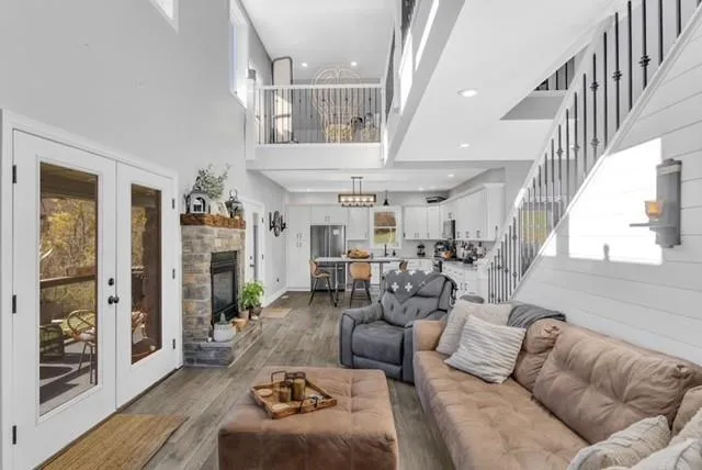 $675,000 | 2460 Chapel Road, Beaver, PA 15009